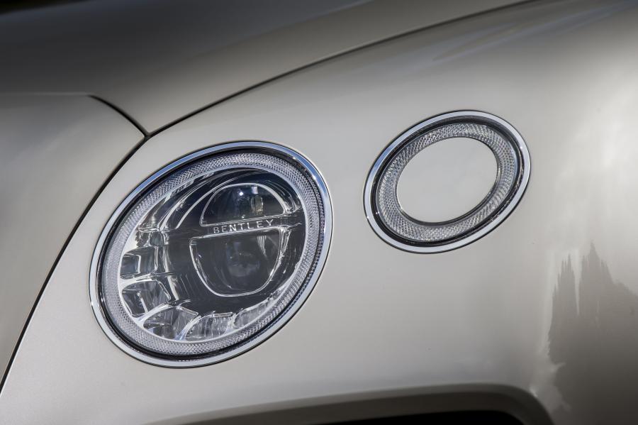 Детали экстерьера Bentley Bentayga Diesel 2016 года  (WW) (фото 107 из 107)